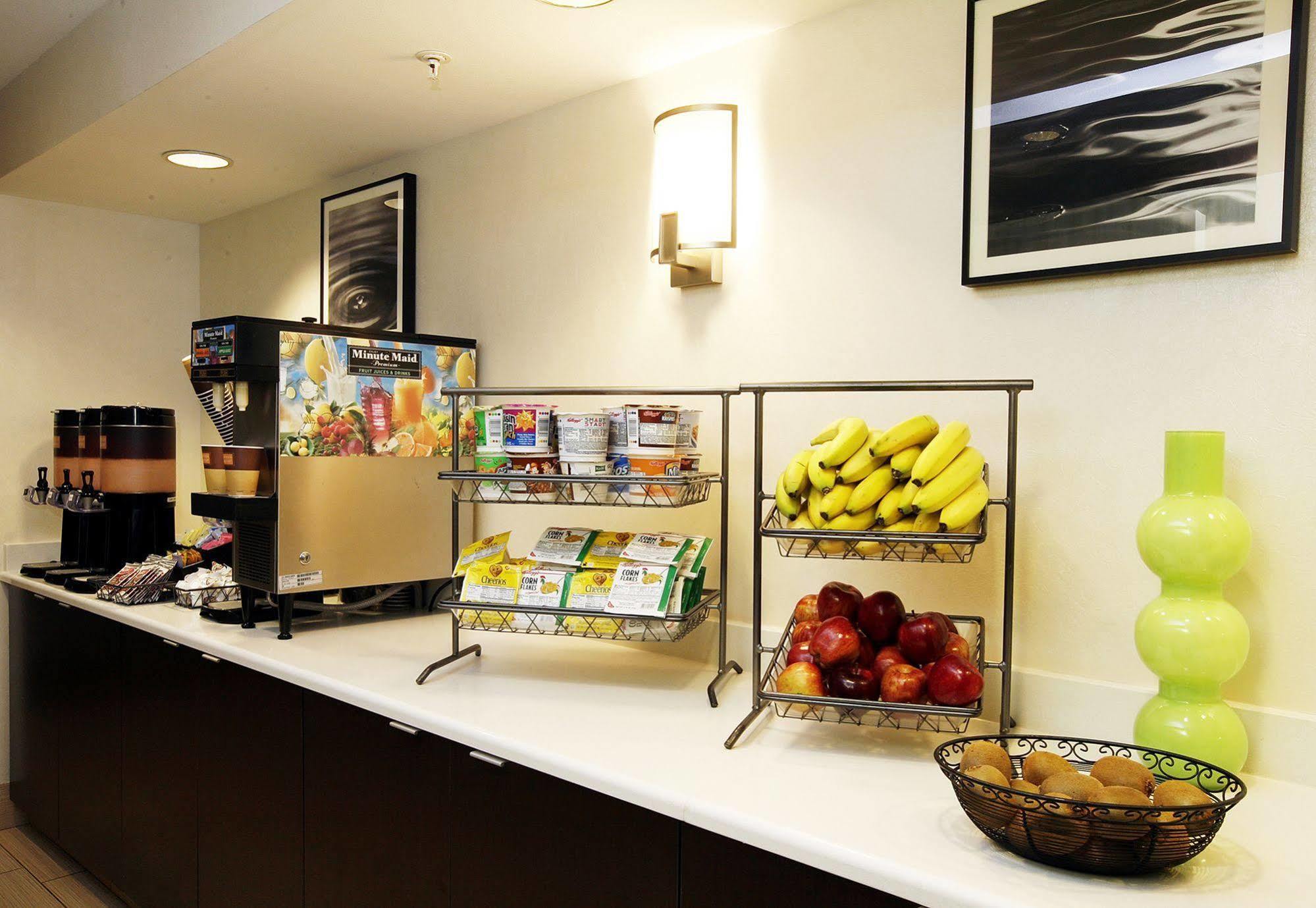 Springhill Suites Anchorage Midtown Eksteriør billede